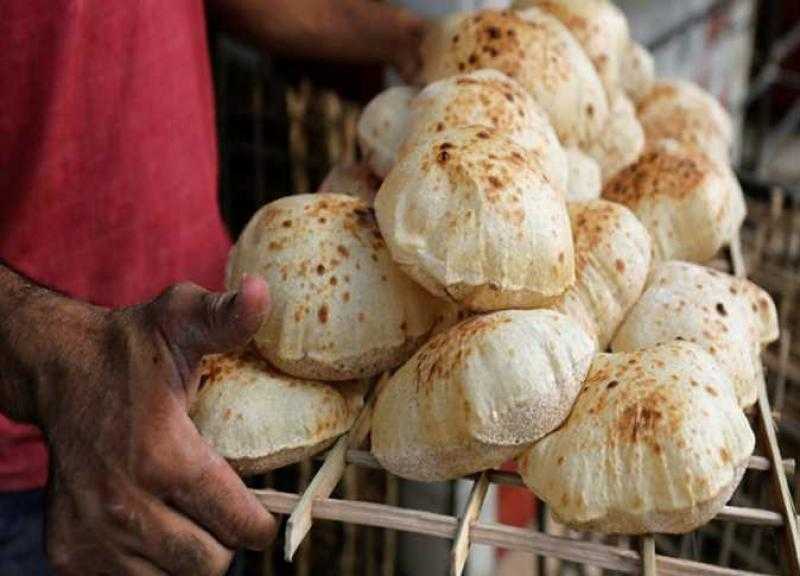 ضبط 10560 رغيف خبز مخالف خلال حملة تموينية