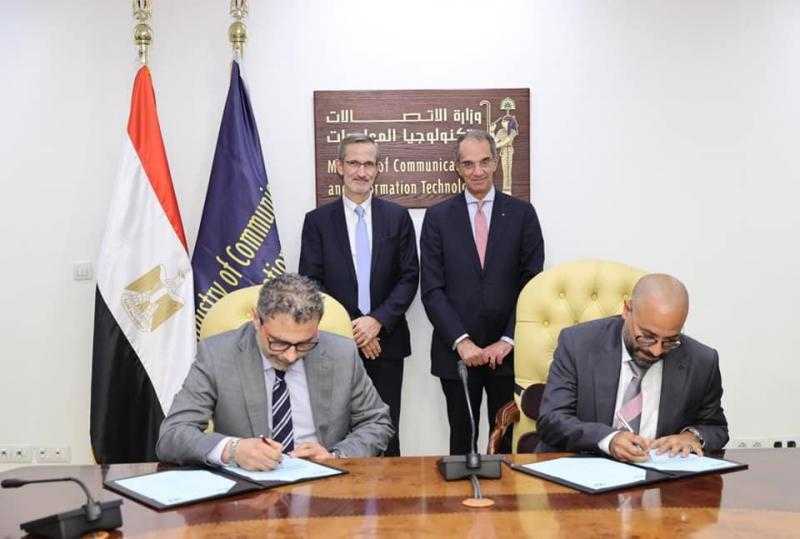 وزير الاتصالات يشهد توقيع اتفاقية تعاون بين شركة «Nokia» ومصنع اتصال للصناعات