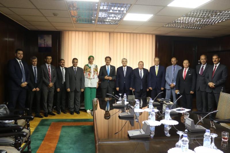 مباحثات مكثفة بين وزير الكهرباء والمدير العام لوكالة «إيرينا» استعدادًا لـCOP27