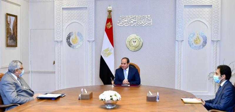 السيسي يوجه بوضع استراتيجية متكاملة لتطوير قطاع التمريض والرعاية الصحية