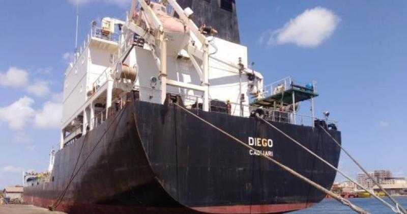 بحمولة 6100 طن صودا كاوية.. ميناء غرب بورسعيد يستقبل السفينة «DIEGO»