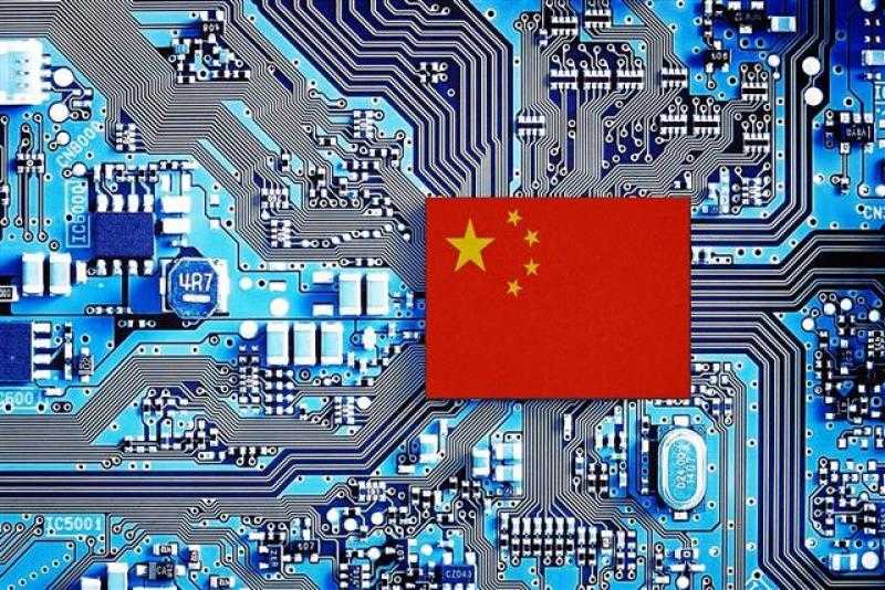 بكين تتعهد بحماية حقوقها ضد تحقيق أمريكي في صناعة الرقائق الصينية
