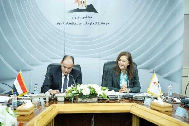 وزيرا التخطيط والصناعة يبحثان خطة تنمية الصادرات المصرية لقارة أفريقيا