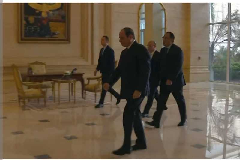 الرئيس السيسي يصل مقر انعقاد المؤتمر الاقتصادي بالعاصمة الإدارية