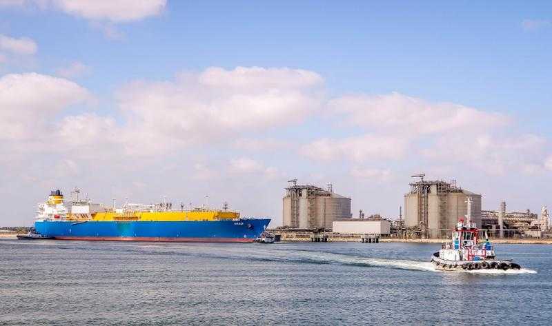 تصدير 63 ألف طن من الغاز المسال عبر ميناء دمياط