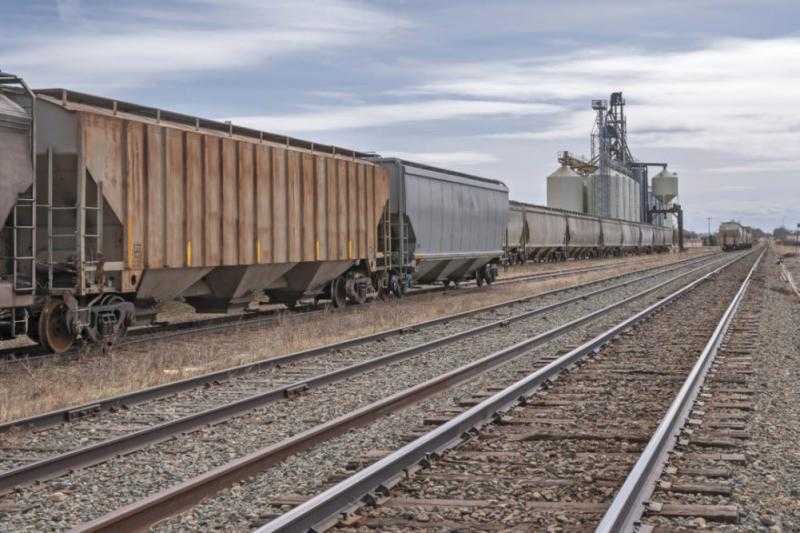 إنفوجراف.. أبرز المعلومات عن الشركة الوطنية لصناعة السكك الحديدية