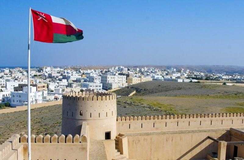 عمان: زيادة الاستثمارات الأجنبية المباشرة بنسبة 10.4 % حتى الربع الثالث من 2022