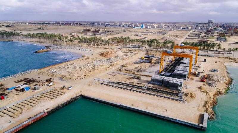 إعادة فتح ميناء العريش بعد تحسن الأحوال الجوية