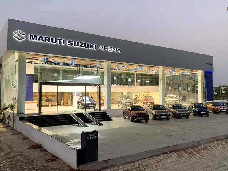 نقص أشباه الموصلات يعصف بإنتاج أكبر شركة سيارات في الهند