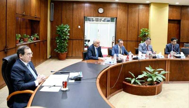 رئيس «القابضة للبتروكيماويات»: ننفذ مشروعات استثمارية بإجمالي 3.5 مليار جنيه