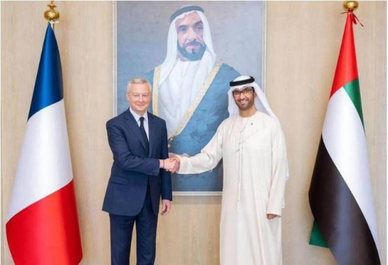 الإمارات وفرنسا تسعيان إلى الاستثمار وتعزيز قطاع الطاقة النظيفة