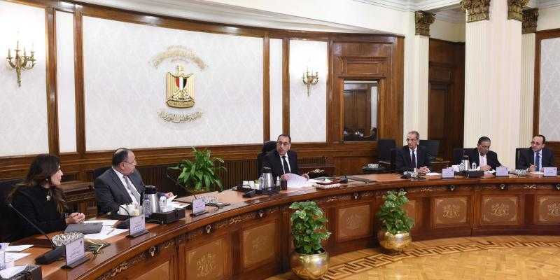 رئيس الوزراء: التفاوض مع شركة عالمية كبرى لتصنيع المحمول في مصر
