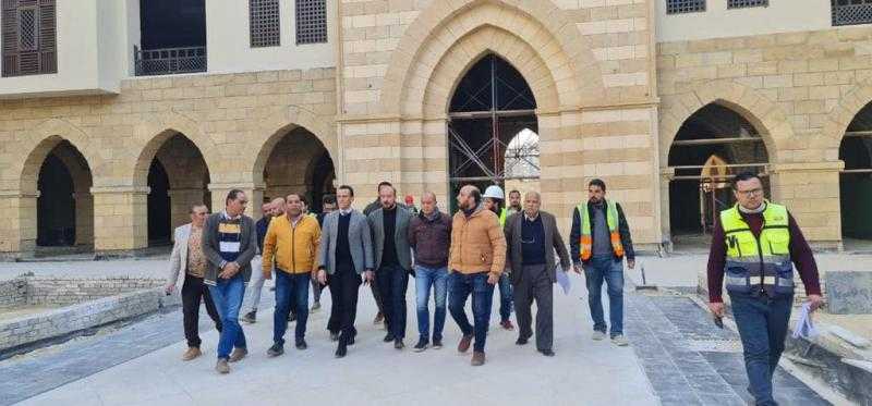 جولة تفقدية لسير العمل بمشروع تطوير منطقة «سور مجرى العيون».. صور