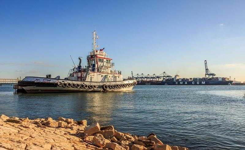 «القمح والسكر» أبرزها.. تعرف على حركة الصادر والوارد بميناء دمياط خلال 24 ساعة