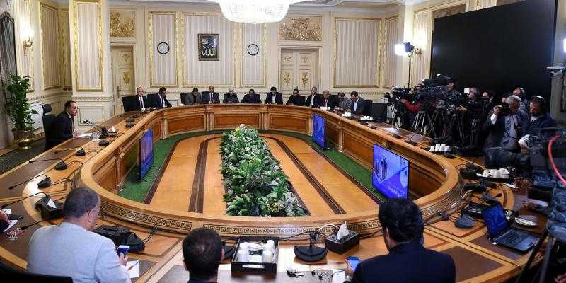 بعد الإعلان عن 32 شركة| هل تطرح الحكومة كيانات أخرى خلال عام؟.. رئيس الوزراء يوضح