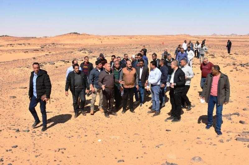 وزير النقل يتابع معدلات تنفيذ مشروع الخط الثاني للقطار الكهربائي السريع أكتوبر-أبو سمبل