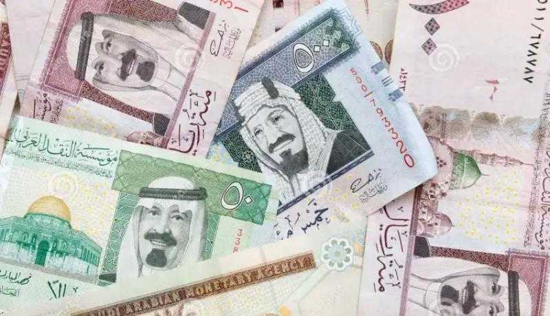 انخفاض «الدينار الكويتي».. أسعار العملات العربية اليوم في البنك الأهلي