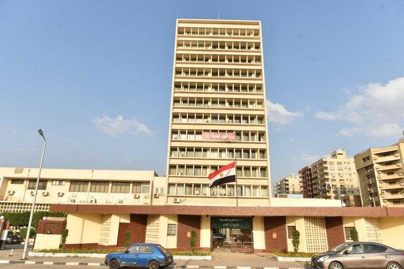 القوى العاملة: عجلات الإنتاج تعود للدوران في المنطقة الصناعية بالإسماعيلية