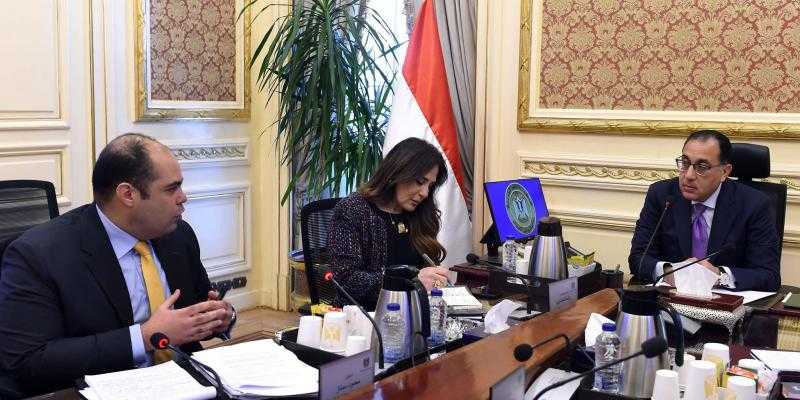 مدبولي يتابع مع «جهاز حماية المنافسة» مواجهة الممارسات الاحتكارية