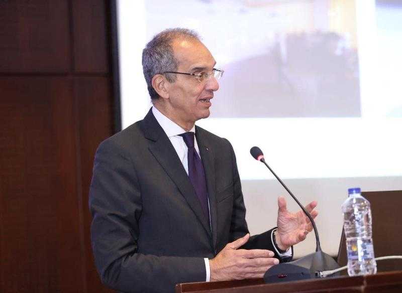 وزير الاتصالات يستعرض تجربة مصر في تطوير البنية التحتية الرقمية بـG20
