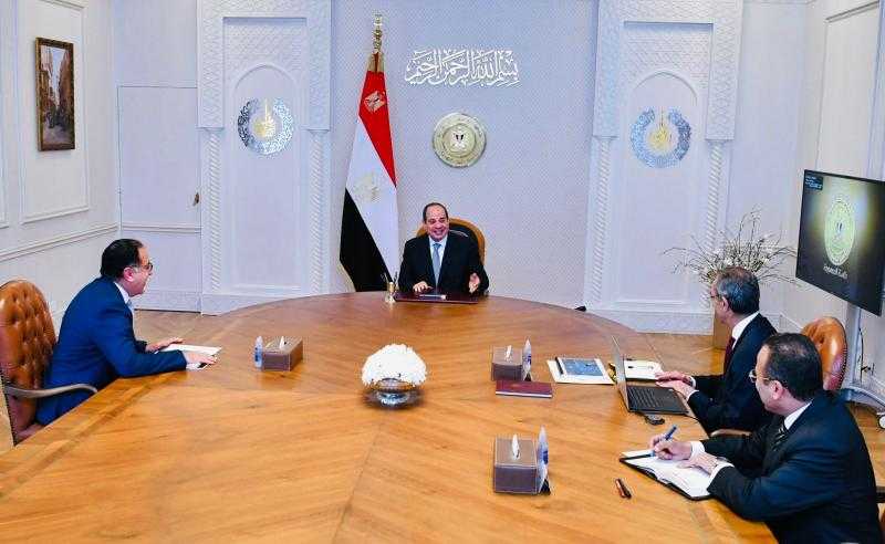 ”السيسي” يؤكد ضرورة تشجيع الشركات الناشئة على التوسع في قطاع الاتصالات