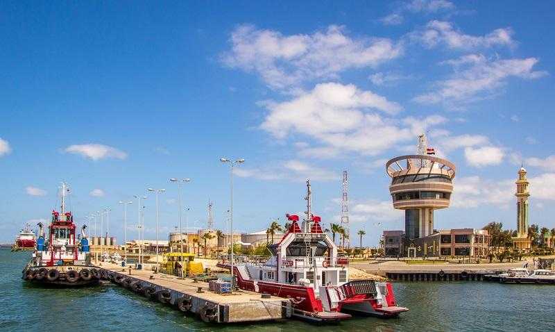 «ميناء دمياط» يستقبل 7500 طن ذرة و4 آلاف طن قمح خلال 24 ساعة