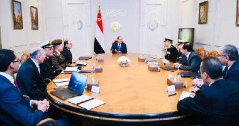 الرئيس السيسي يطلع على موقف الأعمال الجارية بعدد من المواني البحرية