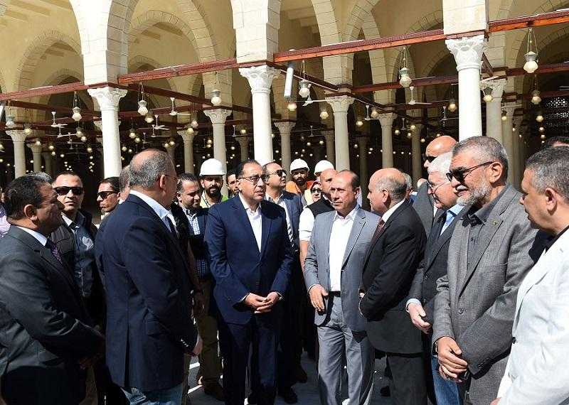 رئيس الوزراء يتفقد أعمال تنفيذ مشروع تطوير «حدائق الفسطاط»