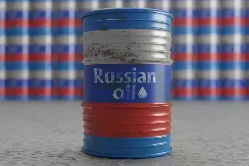 ترامب يحذر من رفع التعريفات على الهند ما لم تقلص مشترياتها من النفط الروسي