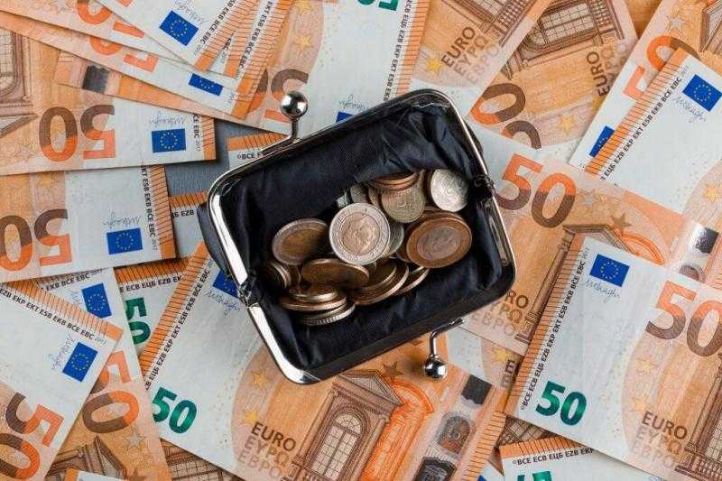 سعر اليورو اليوم الثلاثاء مقابل الجنيه.. ارتفاع الشراء وانخفاض البيع
