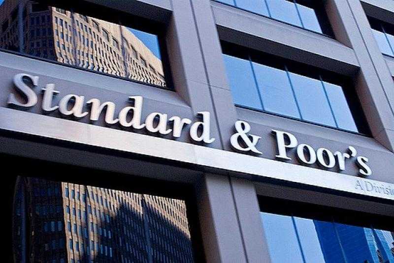 «ستاندرد آند بورز» ترفع التصنيف الائتماني للسعودية عقب إصلاحات اقتصادية أخيرة