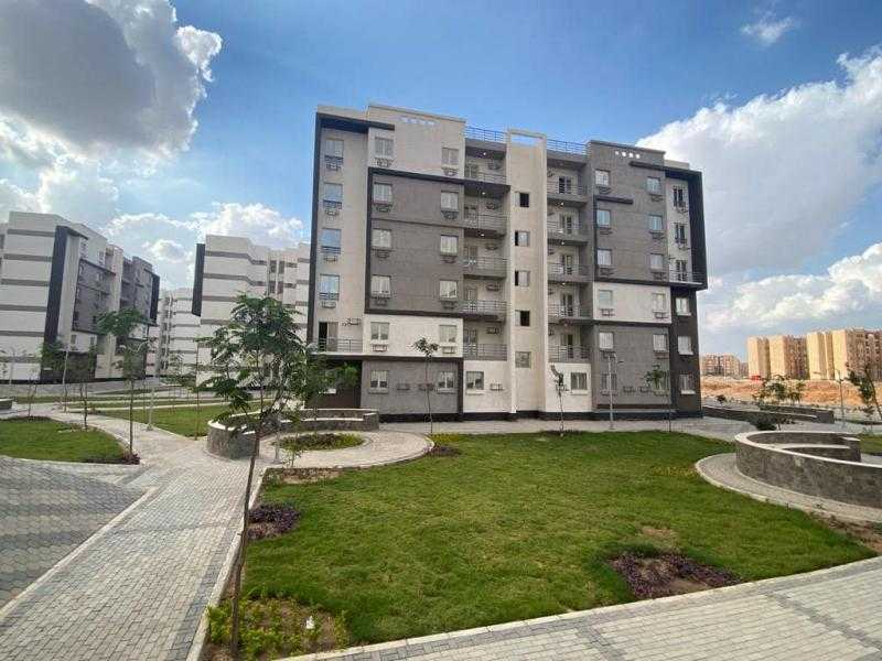 ”الإسكان” تعلن عن مواعيد تسليم وحدات سكنية بالعبور الجديدة