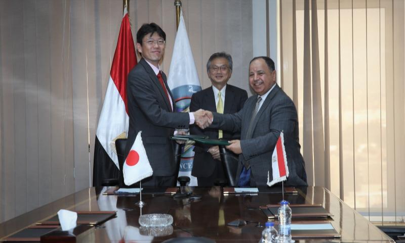 مصر واليابان توقعان اتفاق تمويل إنمائي لدعم ”التأمين الصحي الشامل”| صور