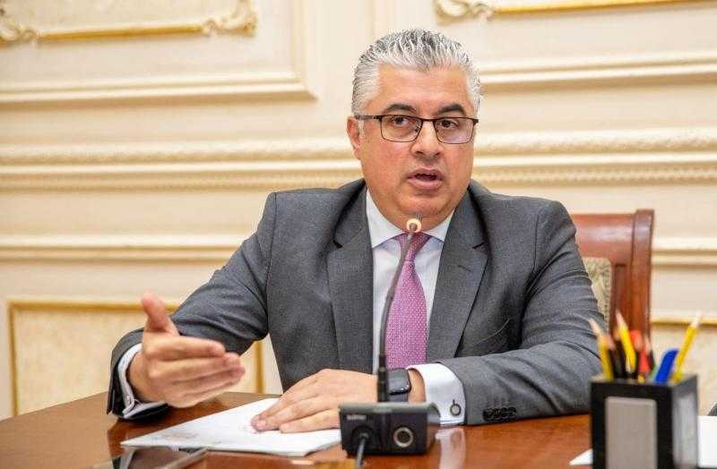خلال أبريل.. تقديم خدمات تموين السفن عبر مواني ”اقتصادية قناة السويس”