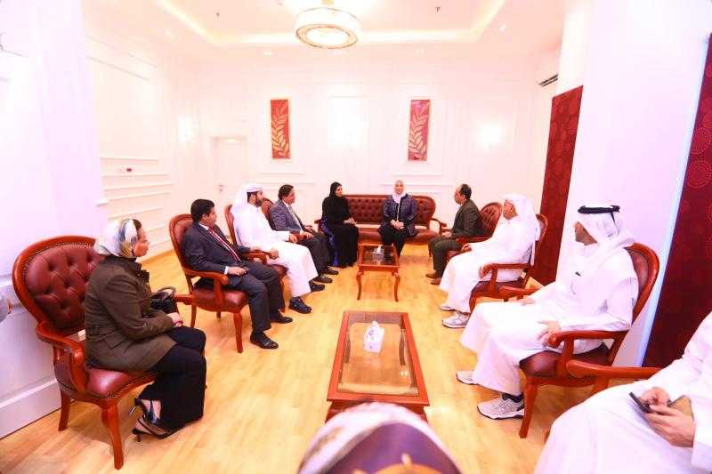 «القباج» تستقبل وزيرة التنمية والأسرة القطرية لتعزيز التعاون المشترك