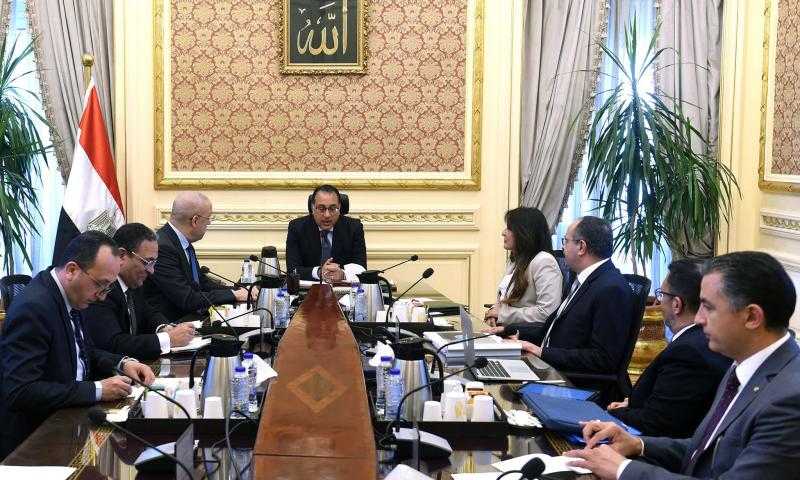 رئيس الوزراء يوجه بالتوسع في مشروعات ”المقاولون العرب” خارج مصر