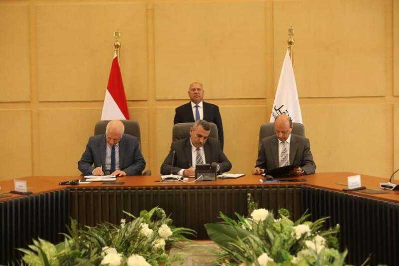 توقيع اتفاقية لتطوير محطة الصب الجاف والمنطقة الصناعية بميناء جربوب