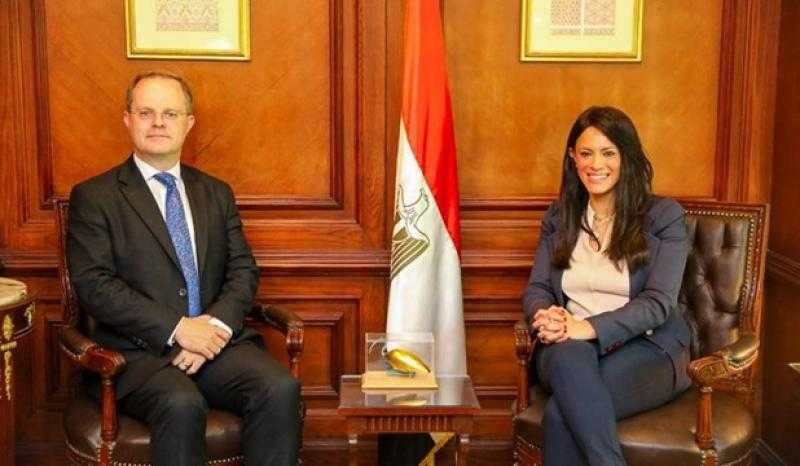 السفير بريطانيا بالقاهرة: 20 مليار دولار استثمارات المملكة المتحدة في مصر