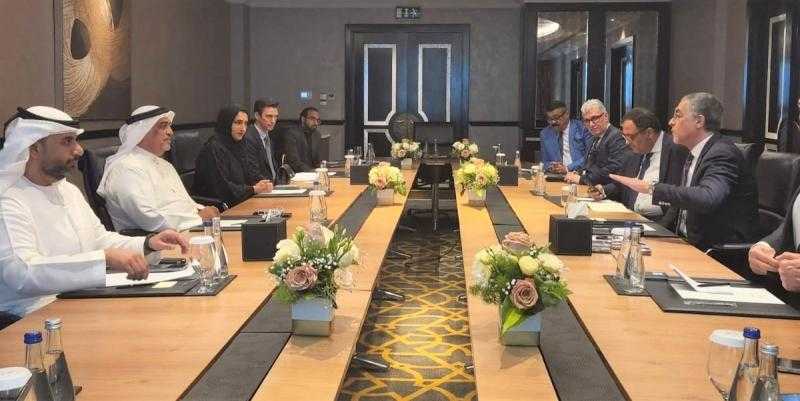 مصر والإمارات تبحثان تعزيز التعاون الاقتصادي والاستثماري