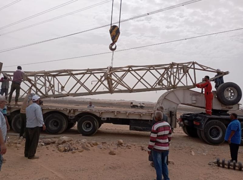 «الكهرباء» تستكمل تجهيز البرج الجديد لتركيبه بمدينة أبو سمبل