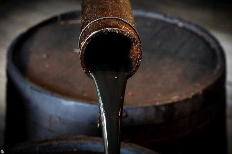 تراجع سعر النفط العماني في بداية شهر يونيو