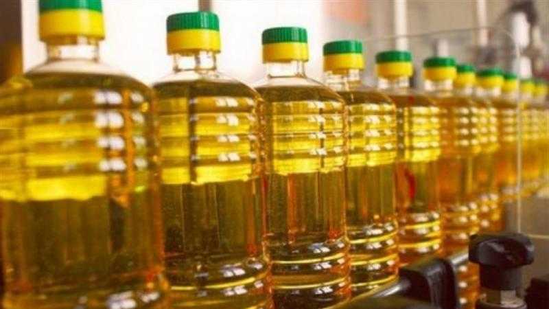 أسعار زيت الطعام اليوم بالأسواق.. طن «الأولين» يتراجع 2000 جنيه