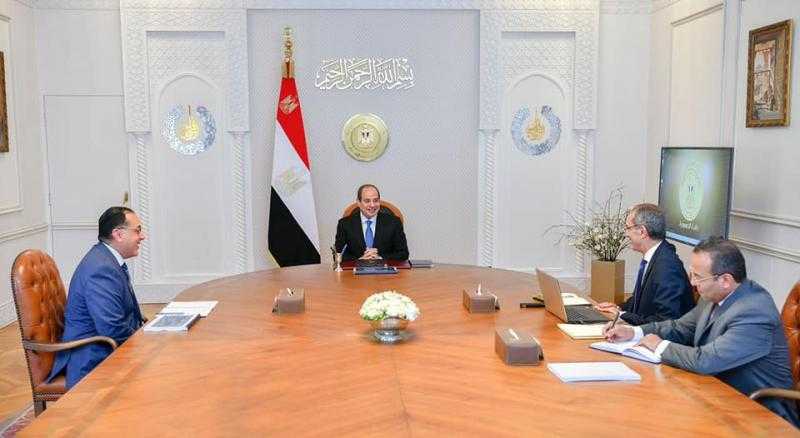 الرئيس السيسي يطلع على تطورات النهوض بصناعة الإلكترونيات