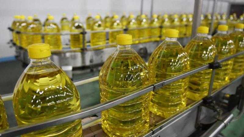 أسعار زيت الطعام اليوم.. طن «الأولين» يتراجع 500 جنيه