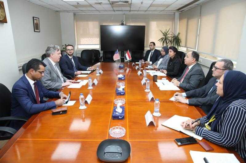 وزير المالية يتطلع إلى التعاون التنموي مع الولايات المتحدة