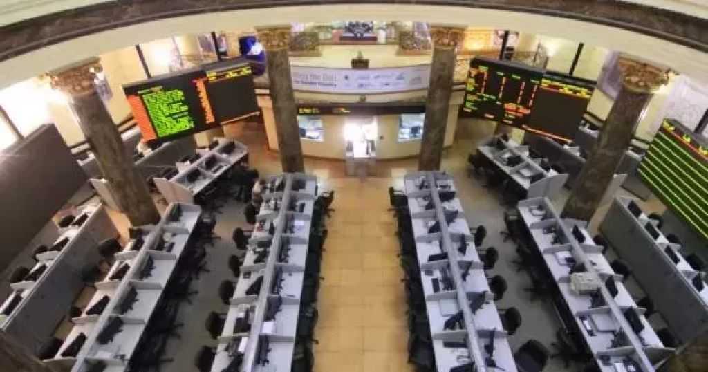 التباين يخيم على مؤشرات البورصة بمنتصف تعاملات جلسة اليوم الأربعاء