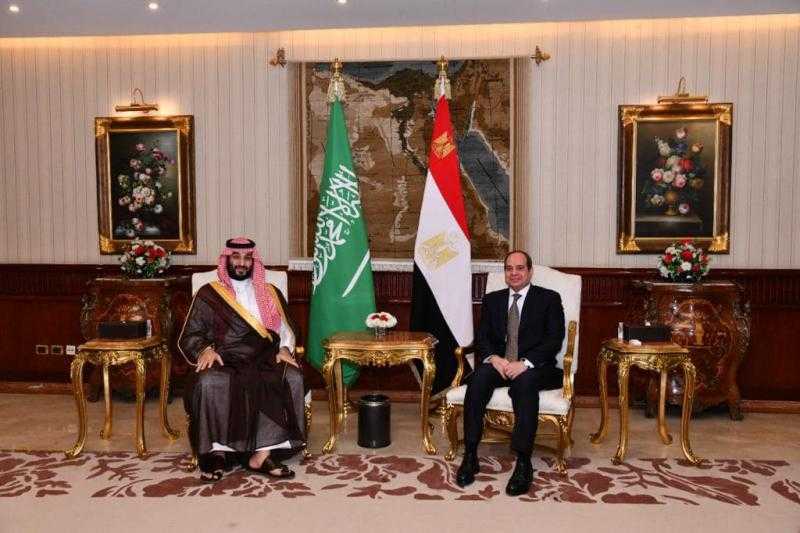 الرئيس السيسي يلتقي ولي العهد السعودي في باريس