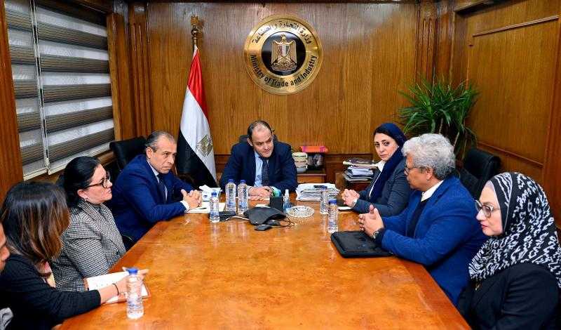 «تنمية الصادرات» يصدر شهادات الشريحة الأولى من مبادرة السداد الفوري