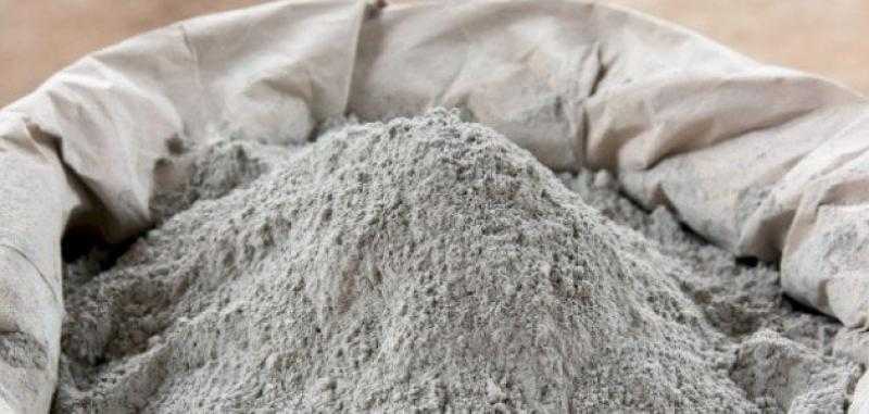 يصل لـ30 جنيهًا.. انخفاض سعر طن الأسمنت الأسود اليوم