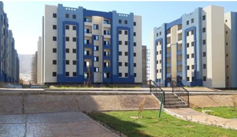 وزير الإسكان يتابع مستجدات مشروعات مدينة غرب قنا